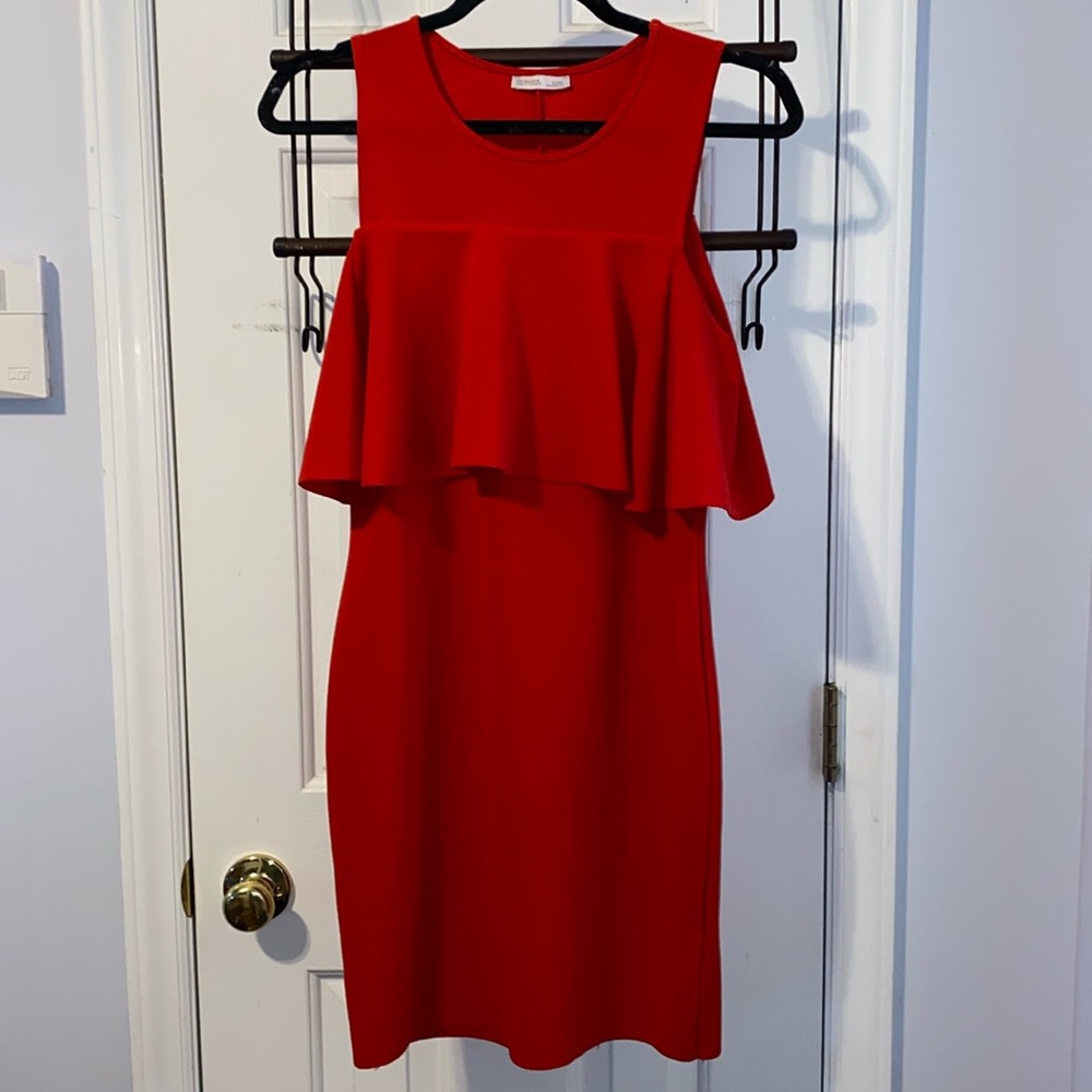 Zara body con dress sz. M, red